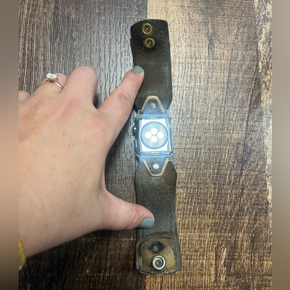 Spark*l LV Apple Watch Band - Picture 4 of 12